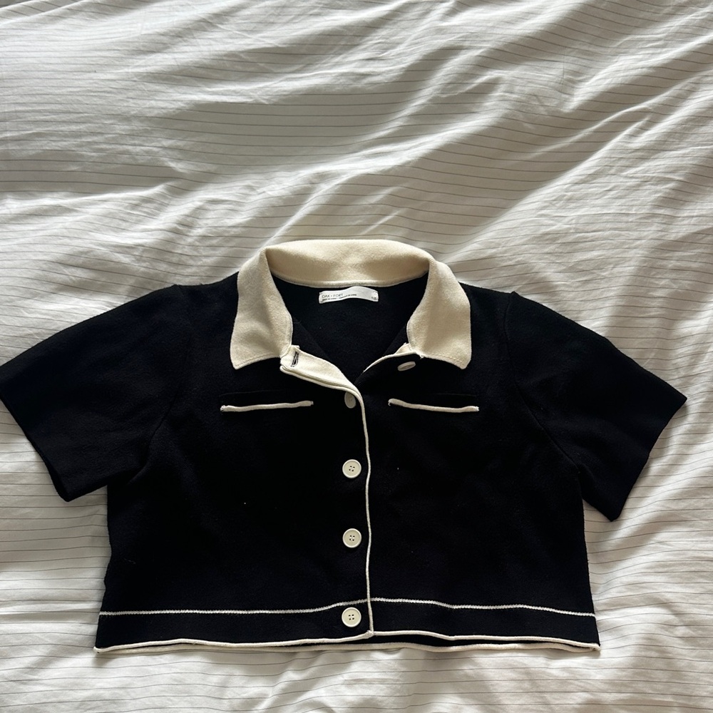 Oak & Fort Cropped Knit Contrast Trim Top